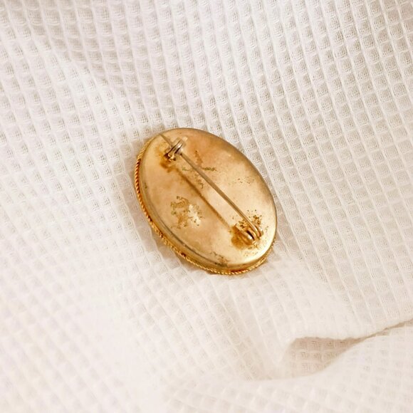 Vintage Micro Mosaic Floral Brooch Unique Oval Gold Tone Italian Pin - Picture 6 of 6